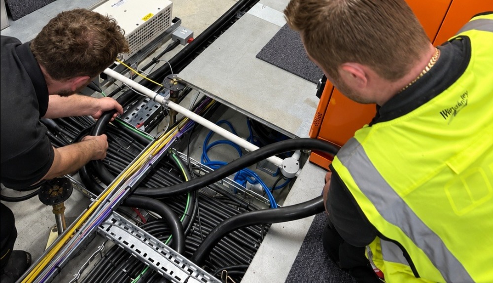 Cable installation for CPUs