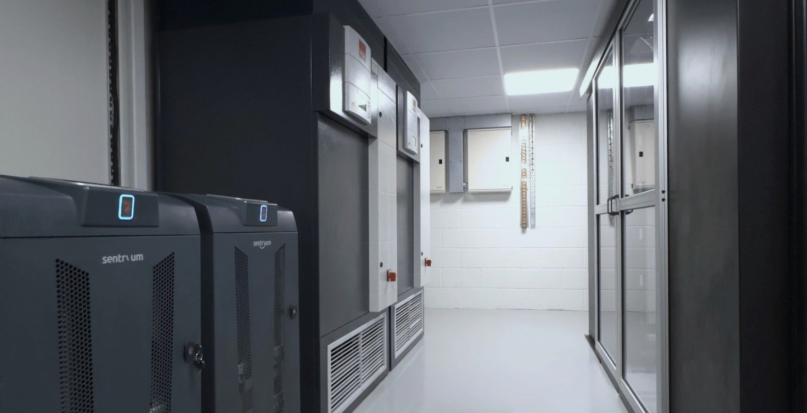Data centre design and build services by Infiniti IT