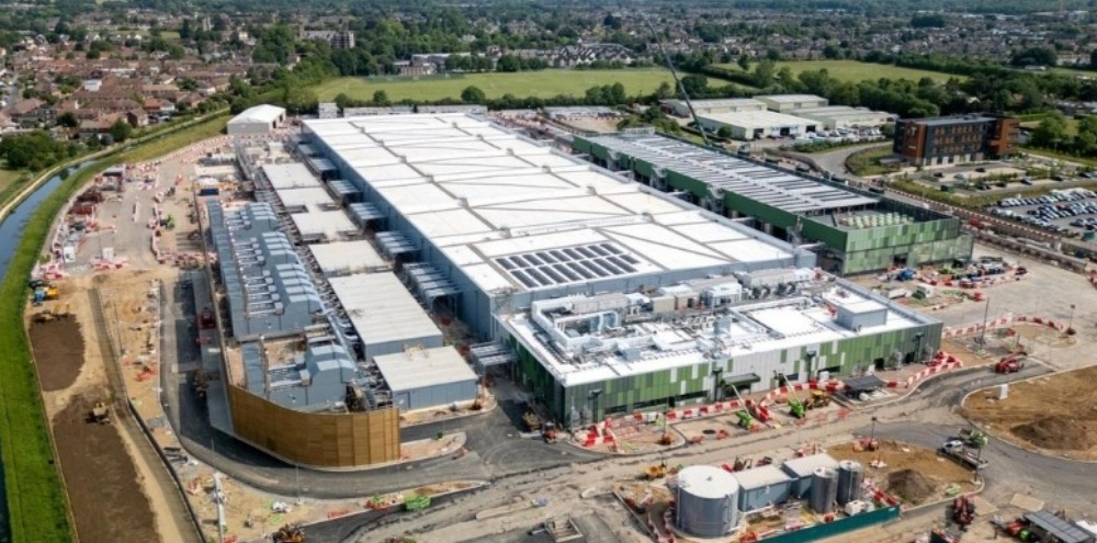 Data Centre Environmental Monitoring: How to Manage Temperature, Humidity and Dewpoint Effectively