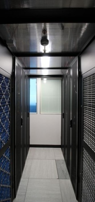 Hot Aisle Data Centre Containment Advantages 