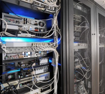 Data Centre Server in Cabinets 